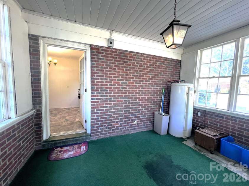 209 Roxford Road, Kings Mountain, NC 28086.  MLS# CAR4382118, YatesRealty ID 23300. 