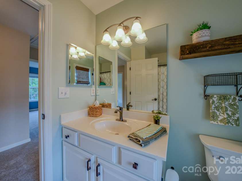 36 Stone River Drive, Asheville, NC 28804.  MLS# CAR4268666, YatesRealty ID 23301. 