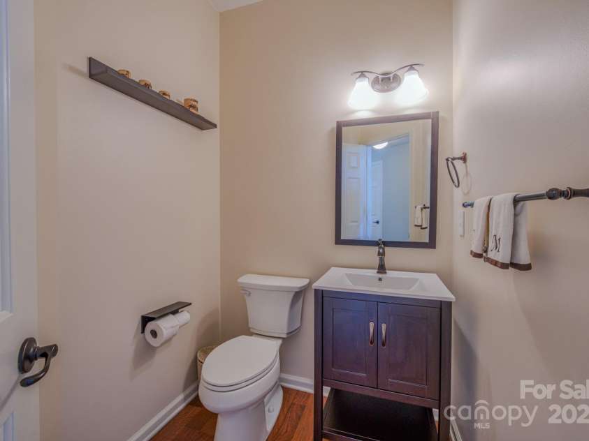 36 Stone River Drive, Asheville, NC 28804.  MLS# CAR4268666, YatesRealty ID 23301. Main floor bathroom is easily accessible.