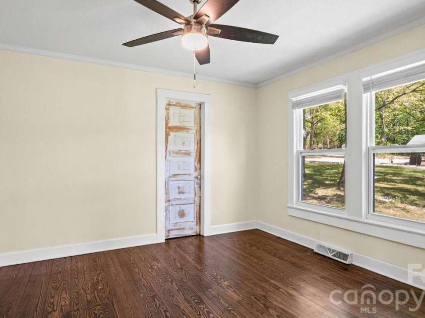 612 Rowan Mills Road, Salisbury, NC 28147.  MLS# CAR4374315, YatesRealty ID 23304. 