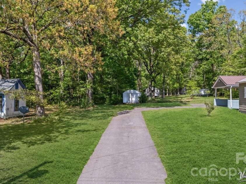 612 Rowan Mills Road, Salisbury, NC 28147.  MLS# CAR4374315, YatesRealty ID 23304. 