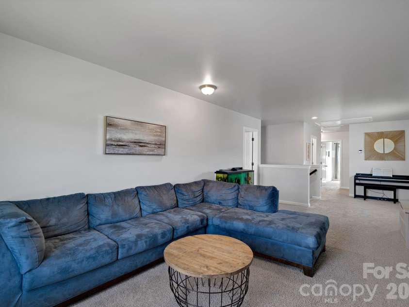 13124 Lakemore Drive, Charlotte, NC 28278.  MLS# CAR4366495, YatesRealty ID 23305. 