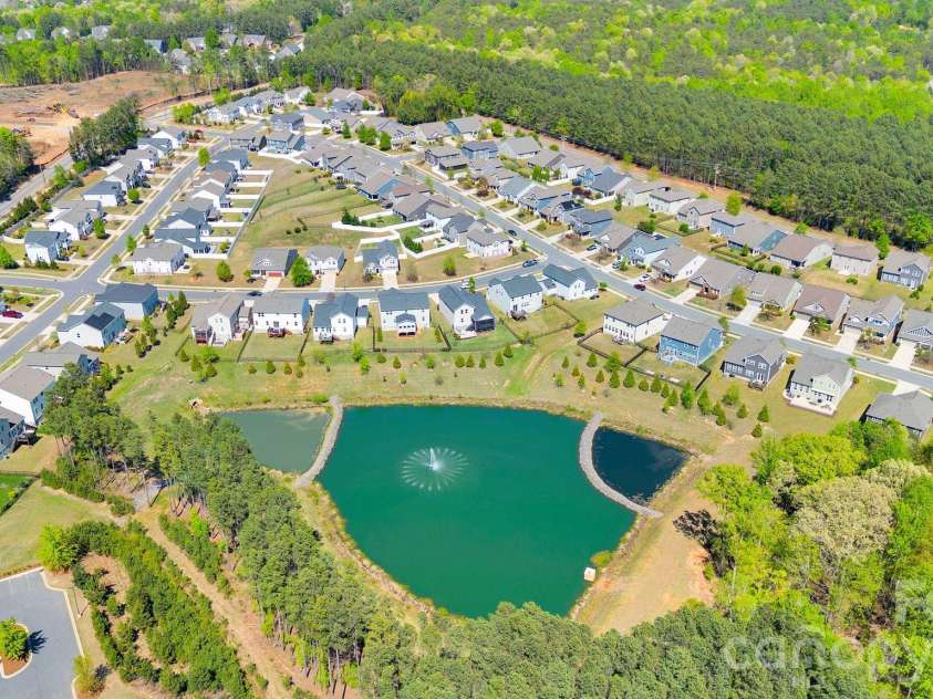 13124 Lakemore Drive, Charlotte, NC 28278.  MLS# CAR4366495, YatesRealty ID 23305. 