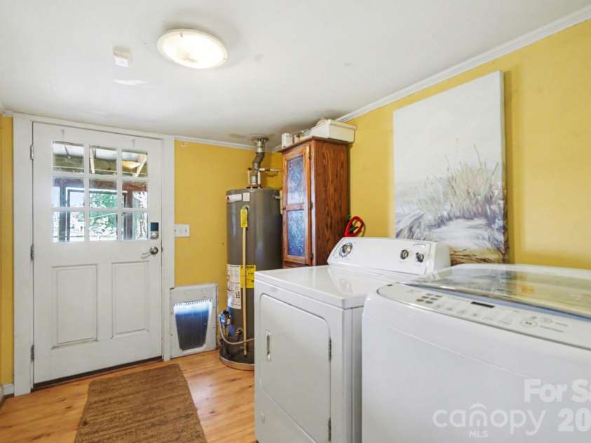 211 Baucom Deese Road, Monroe, NC 28110.  MLS# CAR4371636, YatesRealty ID 23306. 