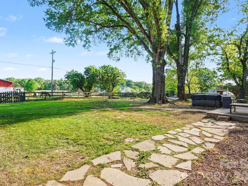 211 Baucom Deese Road, Monroe, NC 28110.  MLS# CAR4371636, YatesRealty ID 23306. 