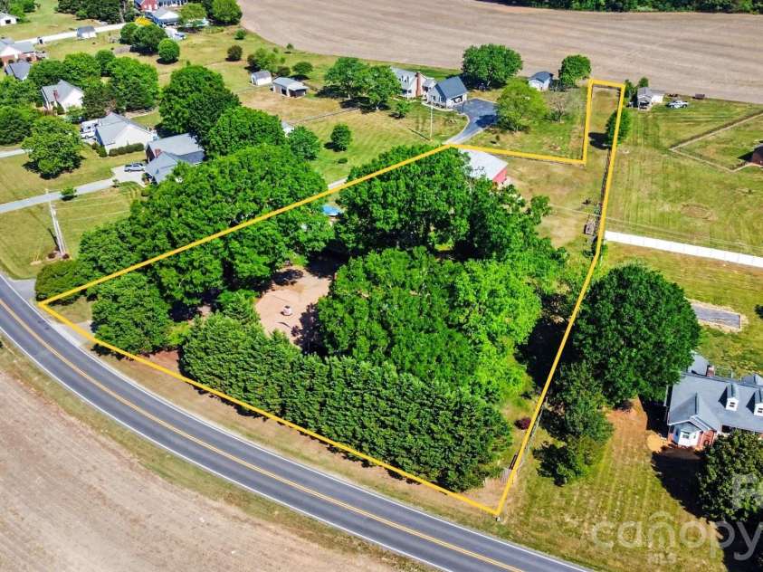 211 Baucom Deese Road, Monroe, NC 28110.  MLS# CAR4371636, YatesRealty ID 23306. Lines are approximate.