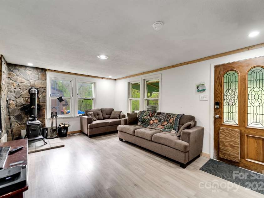 387 Sheep Rock Cove Road, Whittier, NC 28789.  MLS# CAR4272962, YatesRealty ID 23306. 