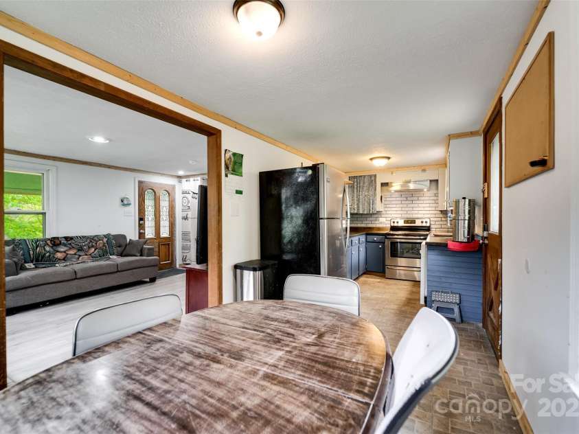 387 Sheep Rock Cove Road, Whittier, NC 28789.  MLS# CAR4272962, YatesRealty ID 23306. 