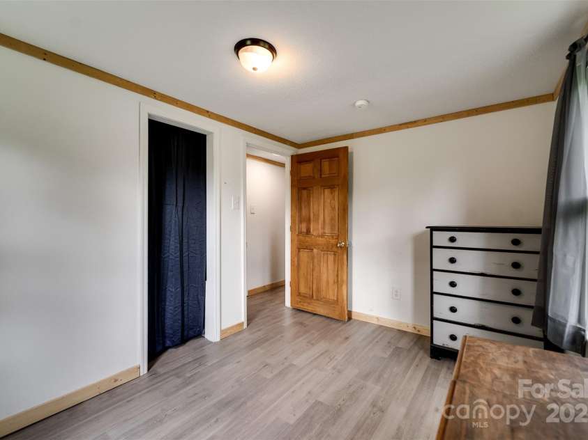 387 Sheep Rock Cove Road, Whittier, NC 28789.  MLS# CAR4272962, YatesRealty ID 23306. 