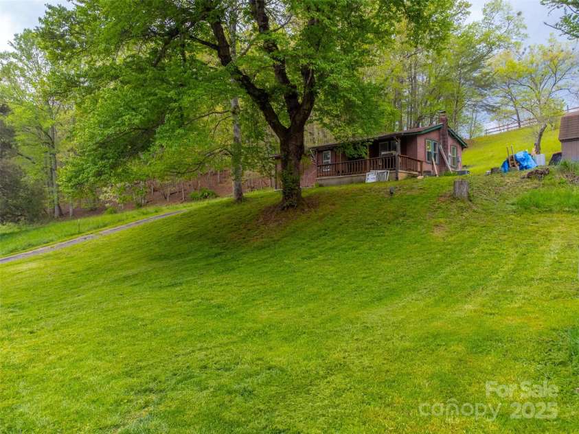 387 Sheep Rock Cove Road, Whittier, NC 28789.  MLS# CAR4272962, YatesRealty ID 23306. 