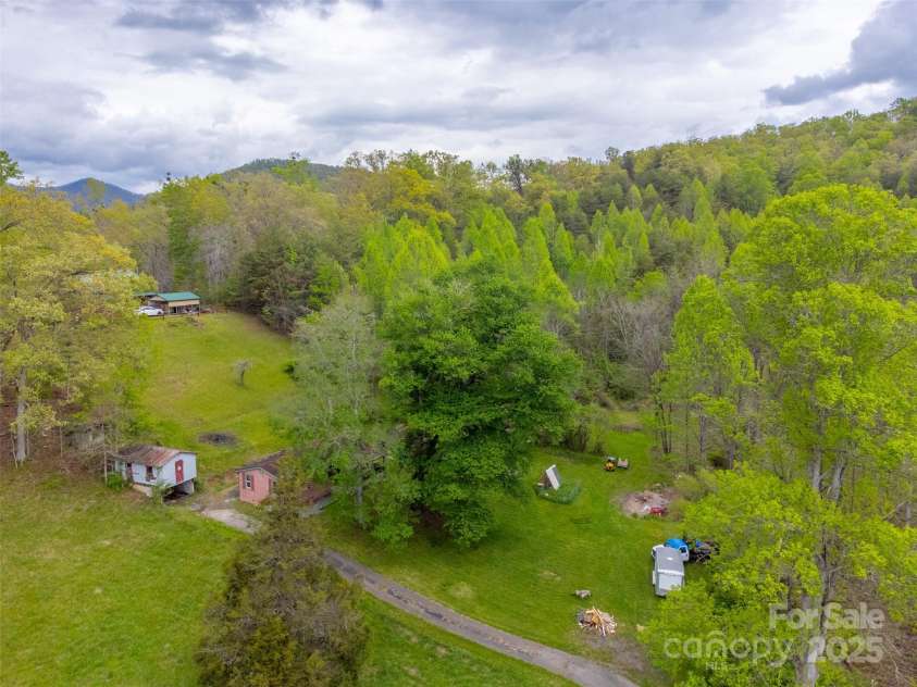 387 Sheep Rock Cove Road, Whittier, NC 28789.  MLS# CAR4272962, YatesRealty ID 23306. 