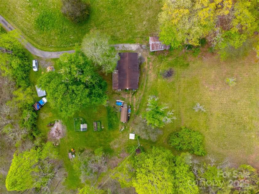 387 Sheep Rock Cove Road, Whittier, NC 28789.  MLS# CAR4272962, YatesRealty ID 23306. 