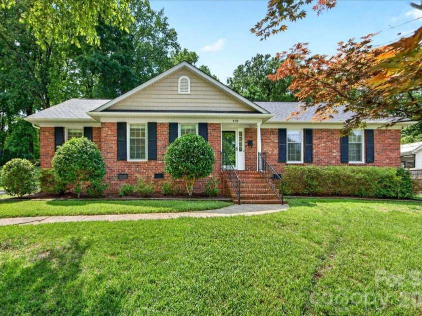 5712 Telfair Road, Charlotte, NC 28210.  MLS# CAR4380837, YatesRealty ID 23308. 