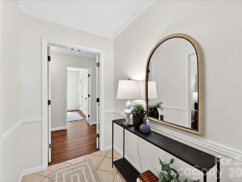 5712 Telfair Road, Charlotte, NC 28210.  MLS# CAR4380837, YatesRealty ID 23308. 
