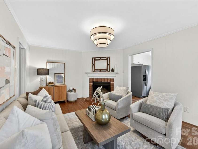 5712 Telfair Road, Charlotte, NC 28210.  MLS# CAR4380837, YatesRealty ID 23308. 