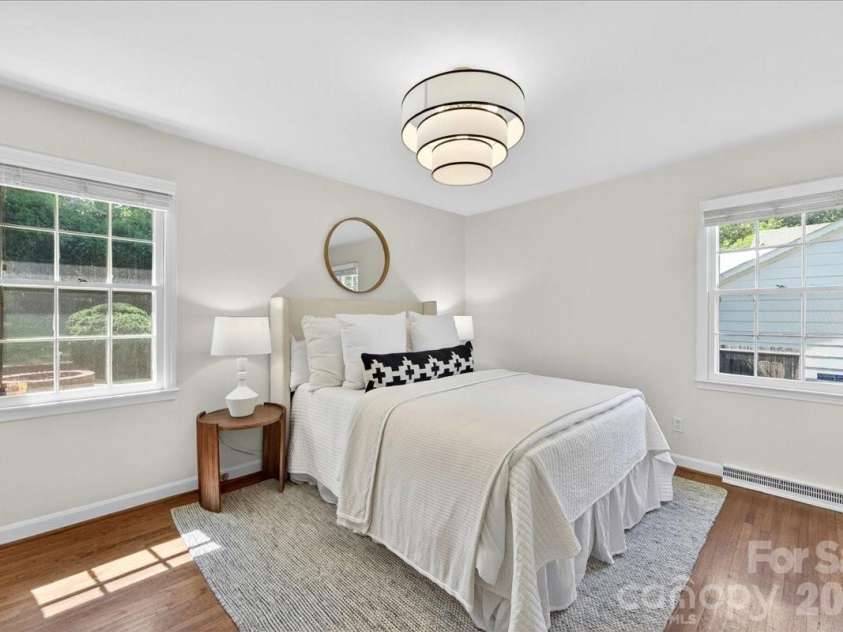 5712 Telfair Road, Charlotte, NC 28210.  MLS# CAR4380837, YatesRealty ID 23308. 