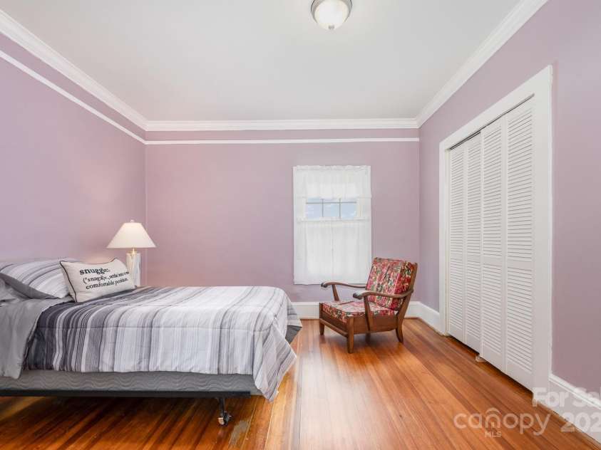 380 Woodlawn Avenue, Cramerton, NC 28032.  MLS# CAR4260677, YatesRealty ID 23309. 