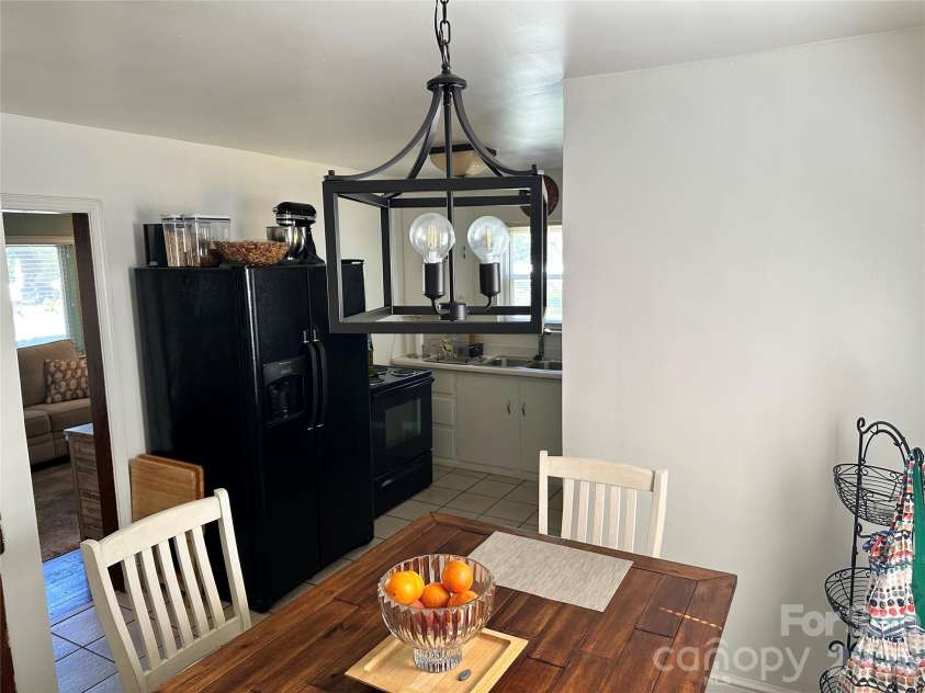 600 Cama Street, Charlotte, NC 28217.  MLS# CAR4403956, YatesRealty ID 23309. 