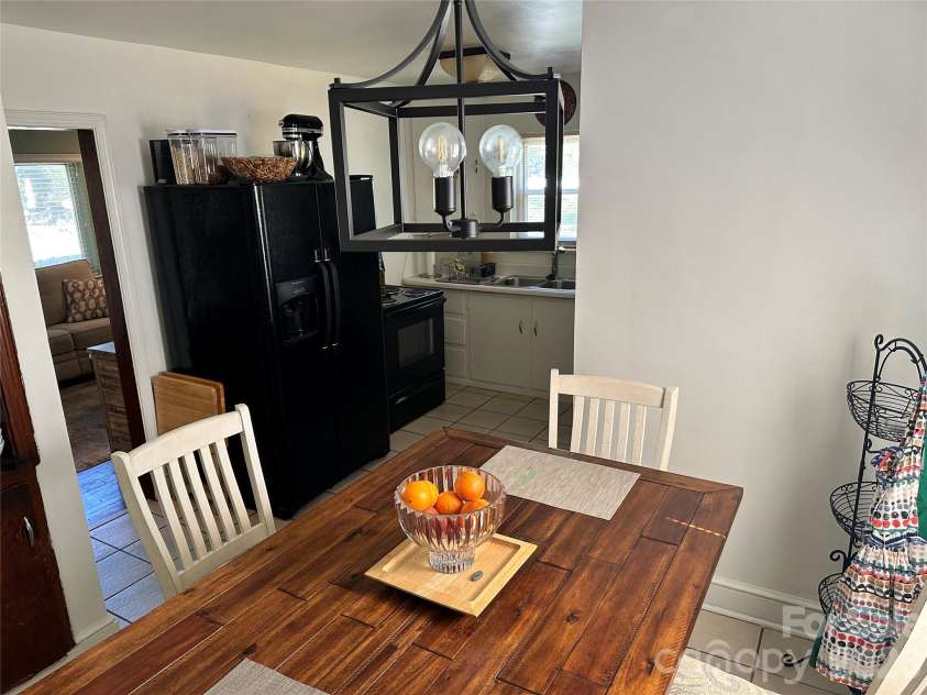 600 Cama Street, Charlotte, NC 28217.  MLS# CAR4403956, YatesRealty ID 23309. 
