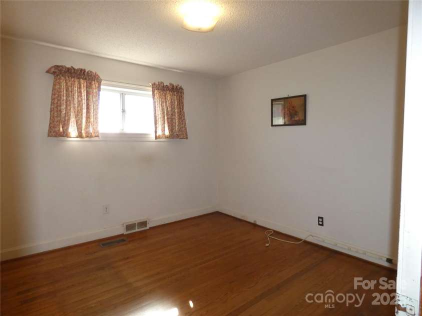 150 Fonda Road, Statesville, NC 28677.  MLS# CAR4321671, YatesRealty ID 2331. Bedroom 1 