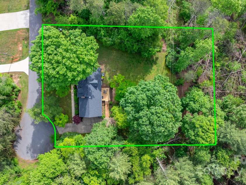 133 Solar Drive, Hudson, NC 28638.  MLS# CAR4258384, YatesRealty ID 23310. 