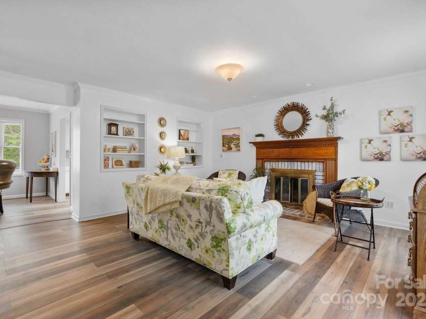 133 Solar Drive, Hudson, NC 28638.  MLS# CAR4258384, YatesRealty ID 23310. 