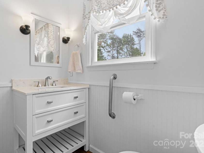 133 Solar Drive, Hudson, NC 28638.  MLS# CAR4258384, YatesRealty ID 23310. 