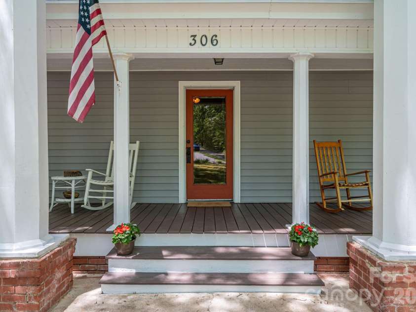 306 Old Post Road, Cherryville, NC 28021.  MLS# CAR4379652, YatesRealty ID 23310. 