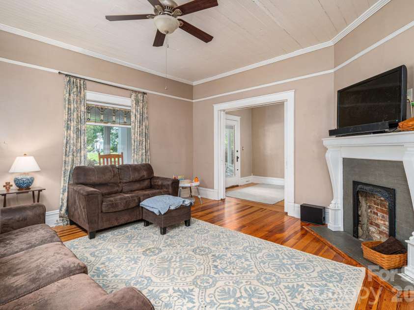 306 Old Post Road, Cherryville, NC 28021.  MLS# CAR4379652, YatesRealty ID 23310. 