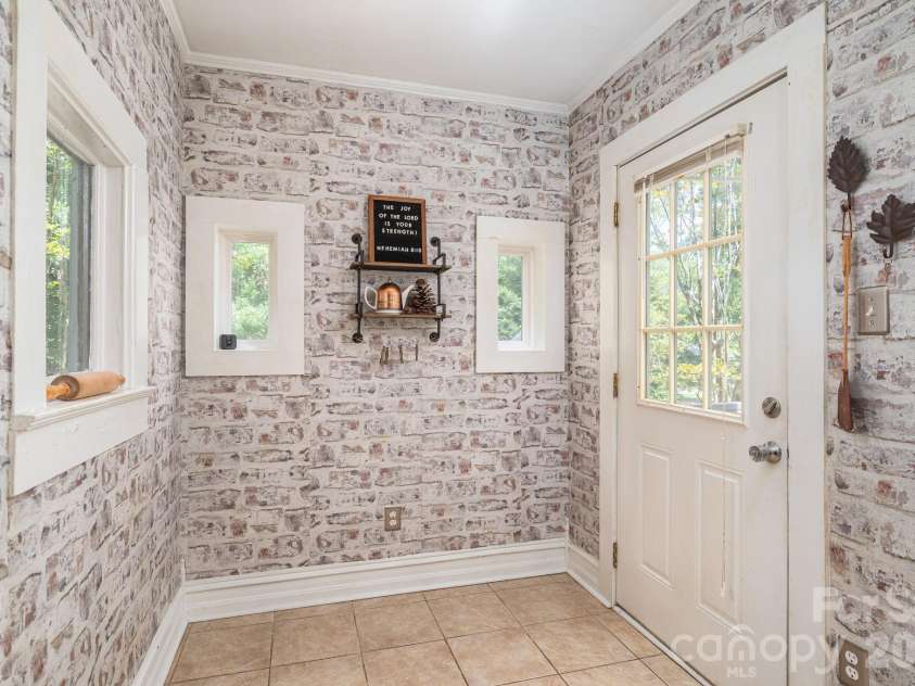 306 Old Post Road, Cherryville, NC 28021.  MLS# CAR4379652, YatesRealty ID 23310. 