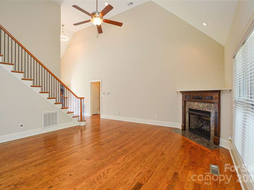 3640 Maple Brook Drive, Denver, NC 28037.  MLS# CAR4304880, YatesRealty ID 23311. 
