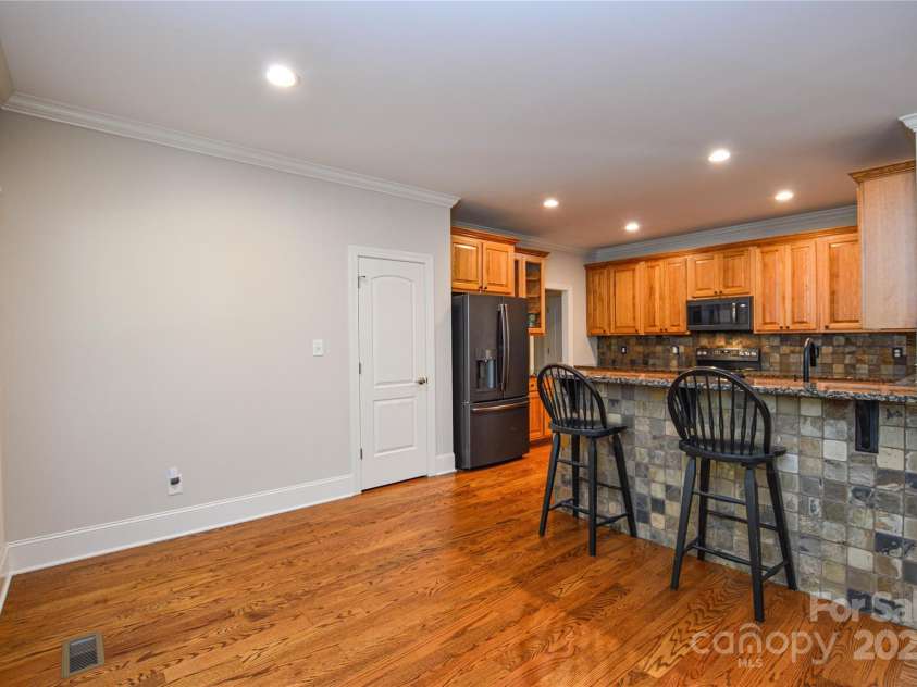 3640 Maple Brook Drive, Denver, NC 28037.  MLS# CAR4304880, YatesRealty ID 23311. 