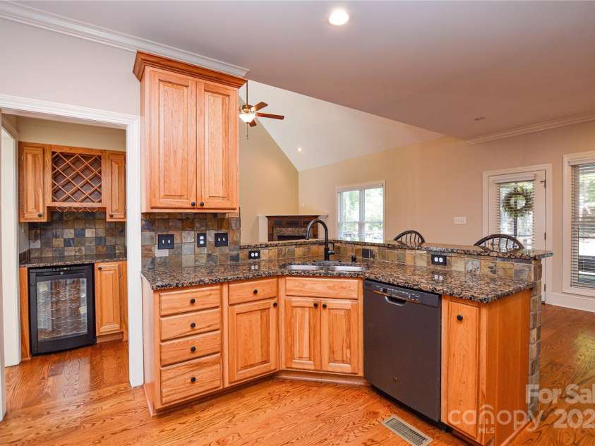3640 Maple Brook Drive, Denver, NC 28037.  MLS# CAR4304880, YatesRealty ID 23311. 