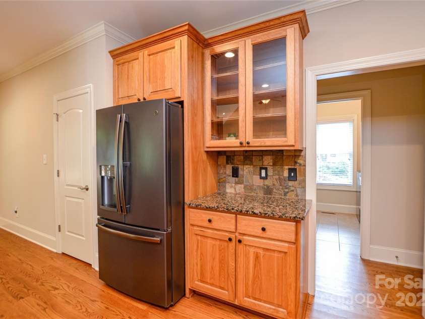 3640 Maple Brook Drive, Denver, NC 28037.  MLS# CAR4304880, YatesRealty ID 23311. 