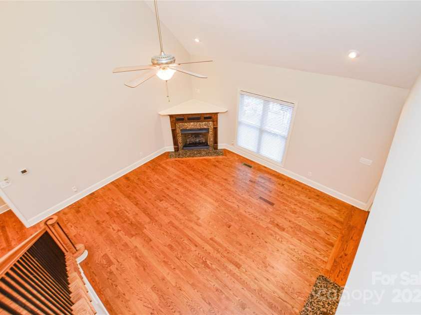 3640 Maple Brook Drive, Denver, NC 28037.  MLS# CAR4304880, YatesRealty ID 23311. 