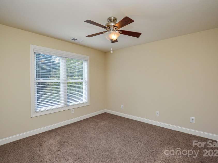 3640 Maple Brook Drive, Denver, NC 28037.  MLS# CAR4304880, YatesRealty ID 23311. 