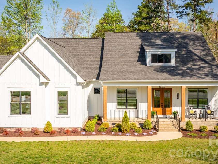2411 Callaghan Court, Landis, NC 28088.  MLS# CAR4363172, YatesRealty ID 23312. 