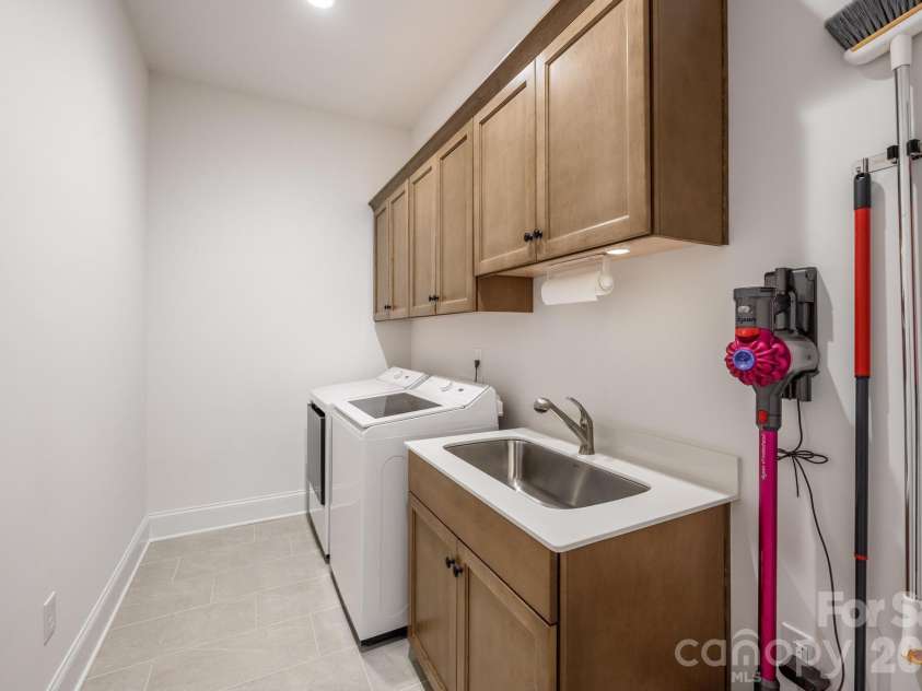 2411 Callaghan Court, Landis, NC 28088.  MLS# CAR4363172, YatesRealty ID 23312. Laundry Room
