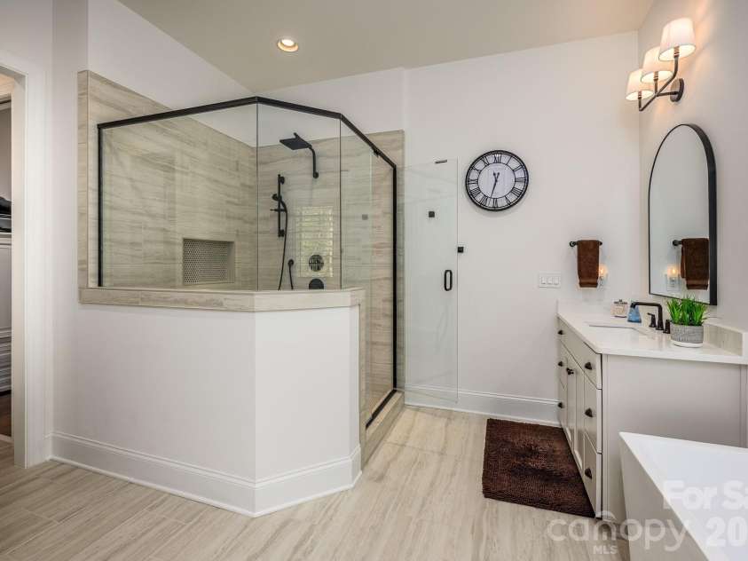 2411 Callaghan Court, Landis, NC 28088.  MLS# CAR4363172, YatesRealty ID 23312. Primary Bedroom Bath