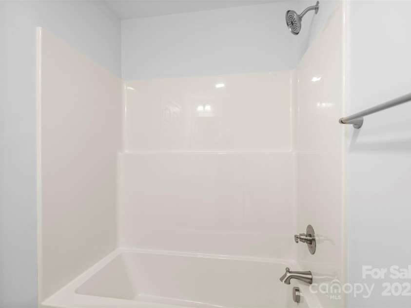 17 Arlington Street, Salisbury, NC 28144.  MLS# CAR4206284, YatesRealty ID 23313. 