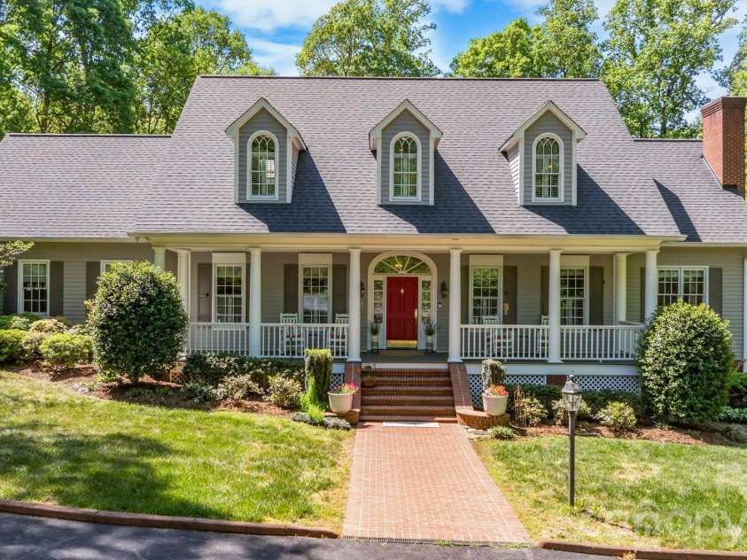 2953 Ninth Tee Drive, Newton, NC 28658.  MLS# CAR4370271, YatesRealty ID 23313. 