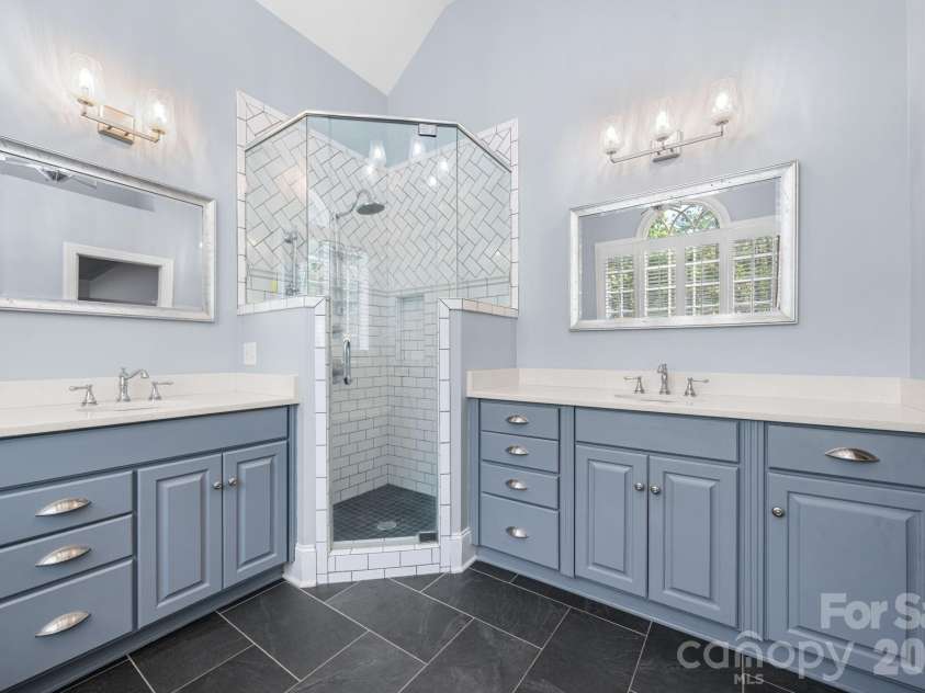 2953 Ninth Tee Drive, Newton, NC 28658.  MLS# CAR4370271, YatesRealty ID 23313. 