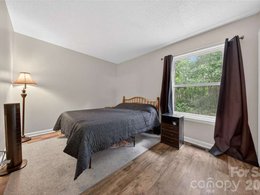 202 King David Lane, Gastonia, NC 28056.  MLS# CAR4379701, YatesRealty ID 23315. 