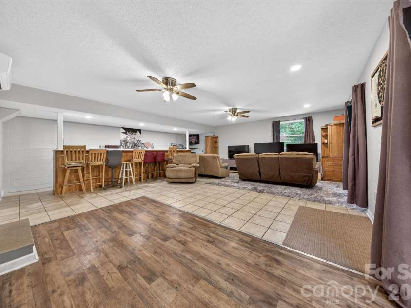 202 King David Lane, Gastonia, NC 28056.  MLS# CAR4379701, YatesRealty ID 23315. 