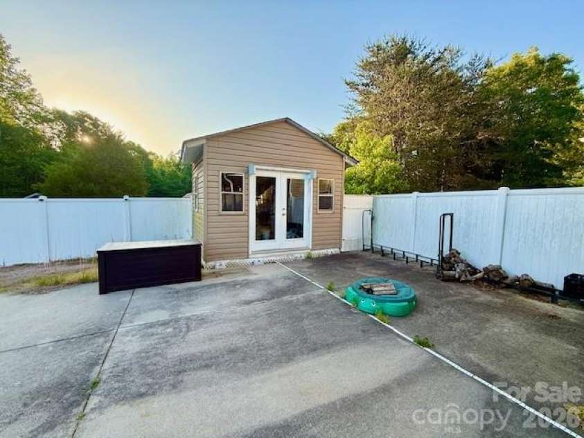 494 Vera Drive, Rockwell, NC 28138.  MLS# CAR4374281, YatesRealty ID 23316. 