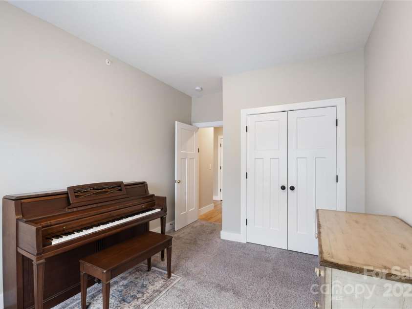124 Foxden Drive, Fletcher, NC 28732.  MLS# CAR4244379, YatesRealty ID 23317. 