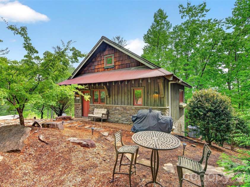 159 Osprey Roost Drive, Nebo, NC 28761.  MLS# CAR4380380, YatesRealty ID 23317. 