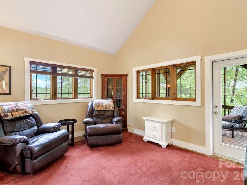 159 Osprey Roost Drive, Nebo, NC 28761.  MLS# CAR4380380, YatesRealty ID 23317. 