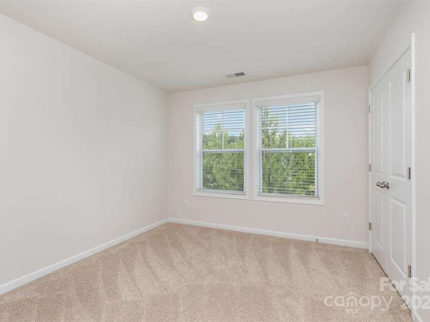 724 Little Bluestem Drive, Lake Wylie, SC 29710.  MLS# CAR4260356, YatesRealty ID 23318. 