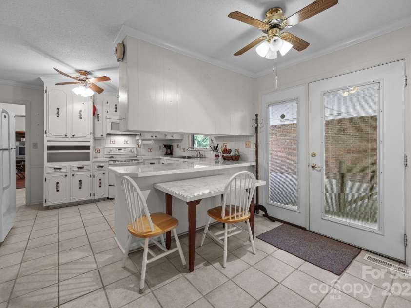 255 Quail Drive, Salisbury, NC 28147.  MLS# CAR4296842, YatesRealty ID 2332. 
